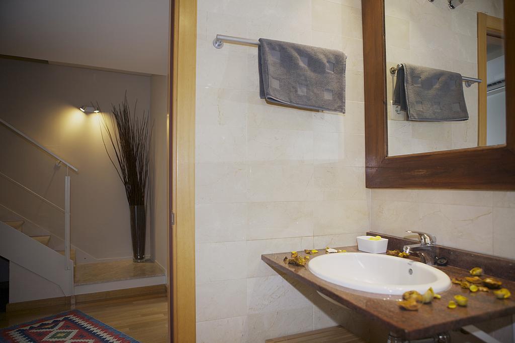 Great Sea-Side Barcelona Apartment Badalona Room photo